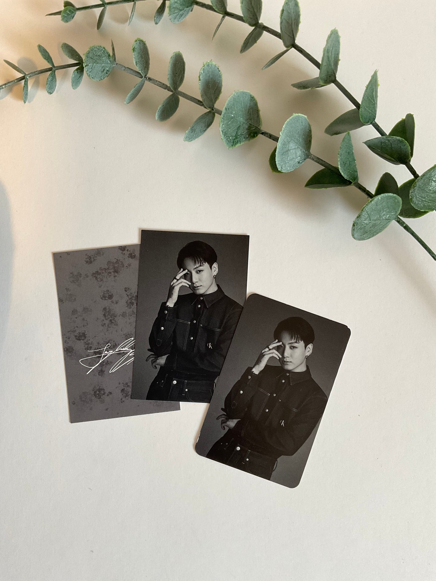 Jungkook Calvin Klein schwarz und weiß