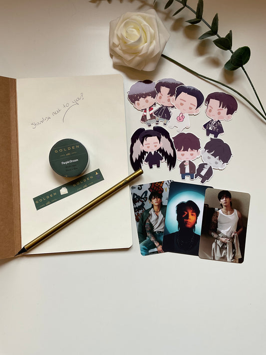 Jungkook Goldenes Set